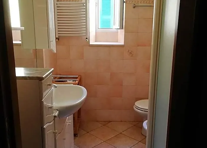 Domus Merulana 3* Roma