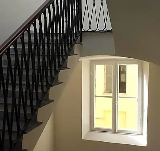 Domus Merulana Oda ve Kahvaltı Roma