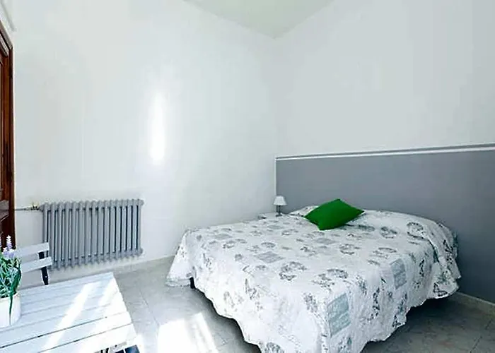 Domus Merulana Oda ve Kahvaltı