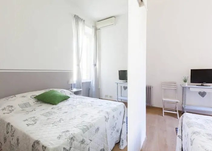 Oda ve Kahvaltı Domus Merulana Roma